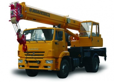 Автокран Ивановец КС-35714К-3 на базе КАМАЗ-53605